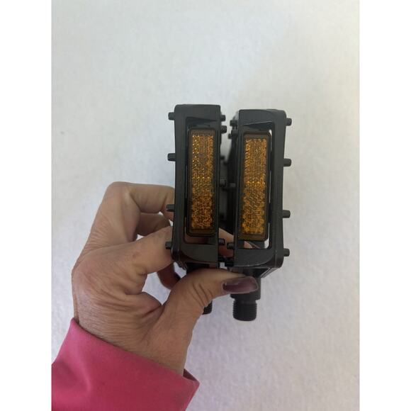 Wellgo BMX Pedals 9/16" Black B087 New in the Box - Picture 4 of 6